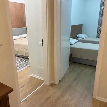 Jona Lovely 1 Two Bedroom Ap * Tirana