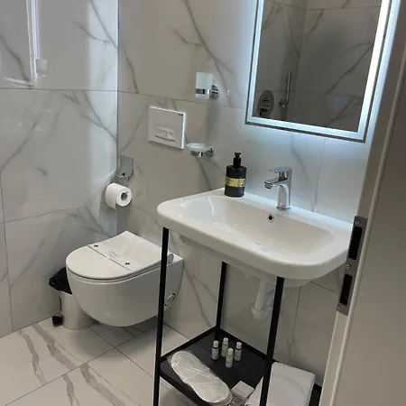 Apartment Jona Lovely 1 Two Bedroom Ap *