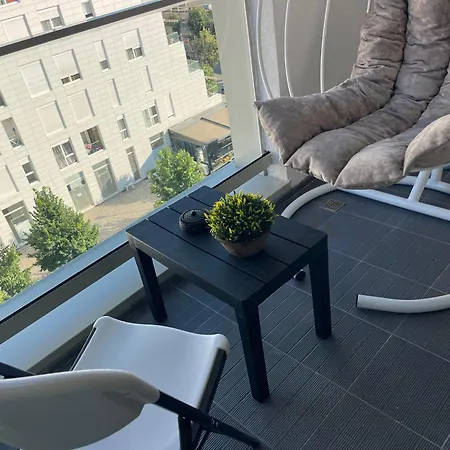 Jona Lovely 1 Two Bedroom Ap Apartment *