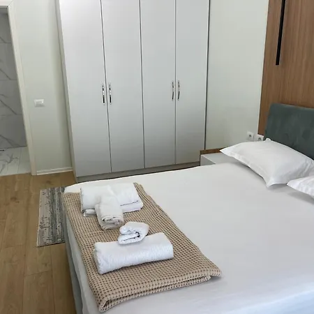 Jona Lovely 1 Two Bedroom Ap Tirana